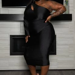Boutique115 Plus Size " Stepping Out" One Sleeve Dress - Black Dresses