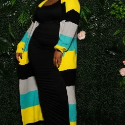 Boutique115 Plus Size "Tik Tok" Oversized Sweater = Multi Blue Black Gray Yellow